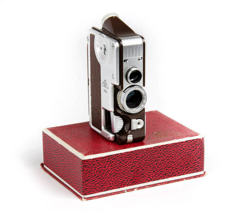 GOERZ (Austria): Minicord, 1951, subminiature TLR [#6752] for 10x10mm exposures on 16mm film in special cartridges (1 present); brown & chrome body, with Helgor f2, 25mm lens and original box.