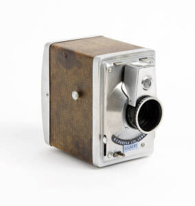 HUNTER (England): Gilbert, 1953, steel box camera with brown lizard-skin covering; for 6x9cm exposures on 120 film.