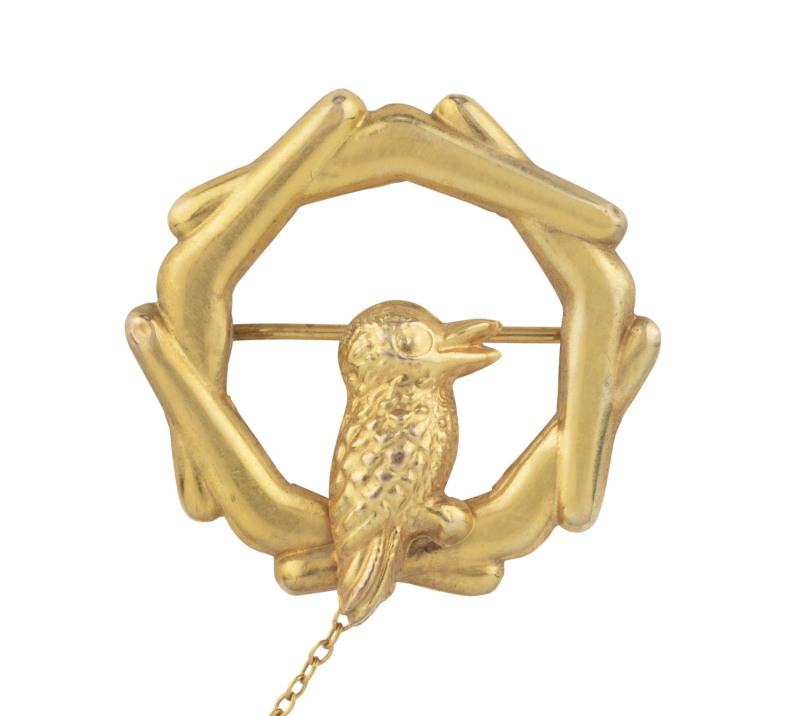 SIMONSEN Australian 9ct gold kookaburra brooch, stamped "9" flanked by pictorial marks, ​3cm wide, 2.3 grams