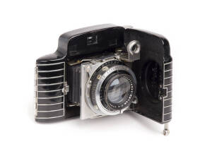 KODAK: Bantam Special Camera, c1936, with art-deco styling, Ektar f2 45mm lens in Compur-Rapid shutter.
