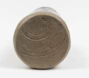 MILTON MOON studio pottery vase incised "Milton Moon", 32cm high - 2