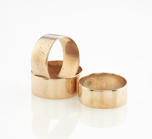 Three Australian antique 9ct rose gold wedding rings by WILLIS & SONS, J. STEEL, and W. ROBERTS, 19th and early 20th century, ​8.8 grams total