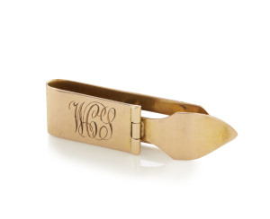PROUDS 15ct rose gold antique napkin clip engraved "W.C.S.", stamped "Prouds, 15ct", 3.5cm long, 3.7 grams