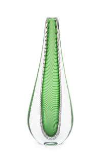 JULIO SANTOS Australian art glass vase, engraved "J. Santos, '03", 29cm high