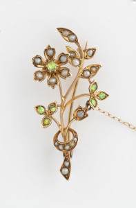 WILLIS & SONS of Melbourne antique 15ct gold floral brooch with green stones and seed pearls, late 19th century, stamped "15" flanked by pictorial marks, ​4.5cm wide, 4.6 grams
