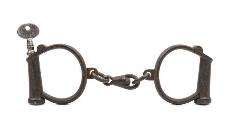 HIATT antique handcuffs with broad arrow mark, stamped "Hiatt, Warranted, Wrought, Hard", No.6, with original key stamped "HIATT No.22", ​23cm wide