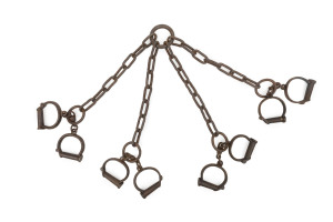 Four man ganging chain with handcuffs, 19th century, 100cm wide
