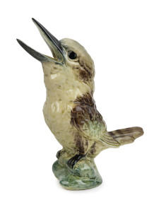 DARBYSHIRE ceramic laughing kookaburra statue, stamped "Darbyshire, Australia", 18cm high