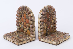 A pair of folk art shell bookends, Queensland origin, early-to-mid 20th century, 17cm high