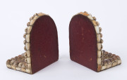 A pair of folk art shell bookends, Queensland origin, early-to-mid 20th century, 17cm high - 2
