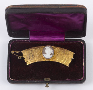 An unusual antique cameo brooch set in high carat gold frieze, 19th century, 5.5cm wide, 6.5 grams total