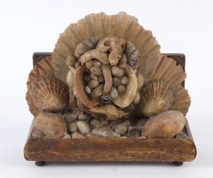 Sailor's sweetheart shell display, 19th century, ​14.5cm high, 17cm wide, 7cm deep