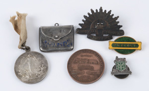 Medallions & Badges: AUSTRALIA: Eclectic selection with 1905 NSW Railways Jubilee Year medallion, 1919 WWI Peace Medal, WWI ANZAC cap badge, plus two other enamelled badges and a hallmarked silver stamp case. (6)