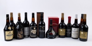 AUSTRALIAN PORTS, MUSCATS, etc., a range from various makers. (13 bottles).