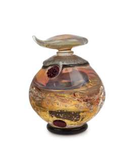 RICHARD CLEMENTS Australian art glass perfume bottle with hot glass applied prunt, ​7cm high, 5.5cm wide