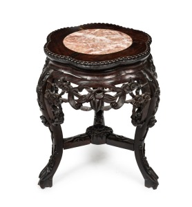 An antique Chinese pedestal, carved wood with rouge marble top, 19th/20th century, ​47cm high