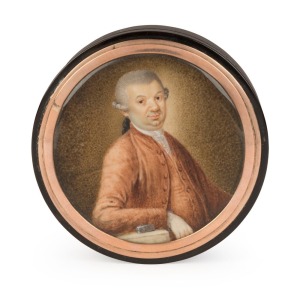 An antique circular snuff box, turtle shell with hand-painted miniature portrait top mounted in rose gold, late 18th century, ​8cm diameter