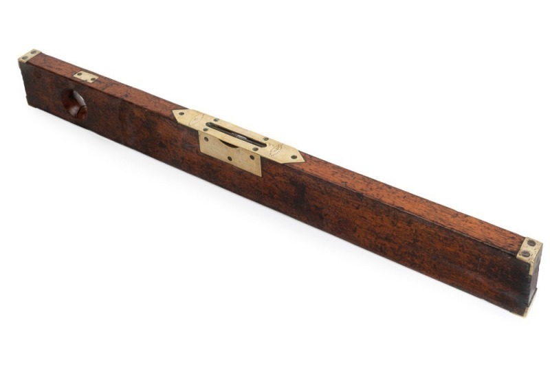 ALEX MATHIESON 24" brass and mahogany 71D antique spirit level, 19th century,