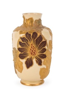 WEDGWOOD antique English porcelain vase with gilded leaf decoration, 19th century, stamped "Wedgwood" with pictorial urn mark, 16cm high