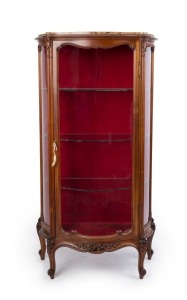 A vintage French Louis XV style vitrine, carved solid walnut with marble top, circa 1910, 151cm high, 76cm wide, 33cm deep