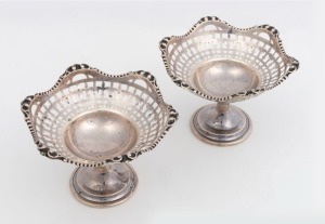 A pair of English sterling silver bon bon dishes by H. Matthews of Birmingham, circa 1913, 8cm high, 11cm wide, 90 grams total