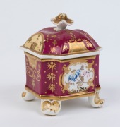 ROCKINGHAM antique English porcelain inkstand with lid, circa 1830, ​12cm high