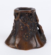 A Chinese carved libation cup, 19th/20th century, ​11cm high - 2