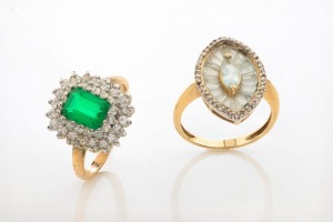 Two 9ct gold lady's cocktail rings set with stones, 7.5 grams total