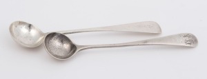 A pair of Georgian sterling silver mustard spoons, 10.5cm long