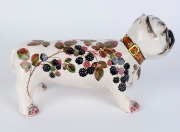 WEMYSS pottery bulldog statute with bramble decoration, signed "Wemyss", ​​​​​​​23cm high, 42cm long - 2