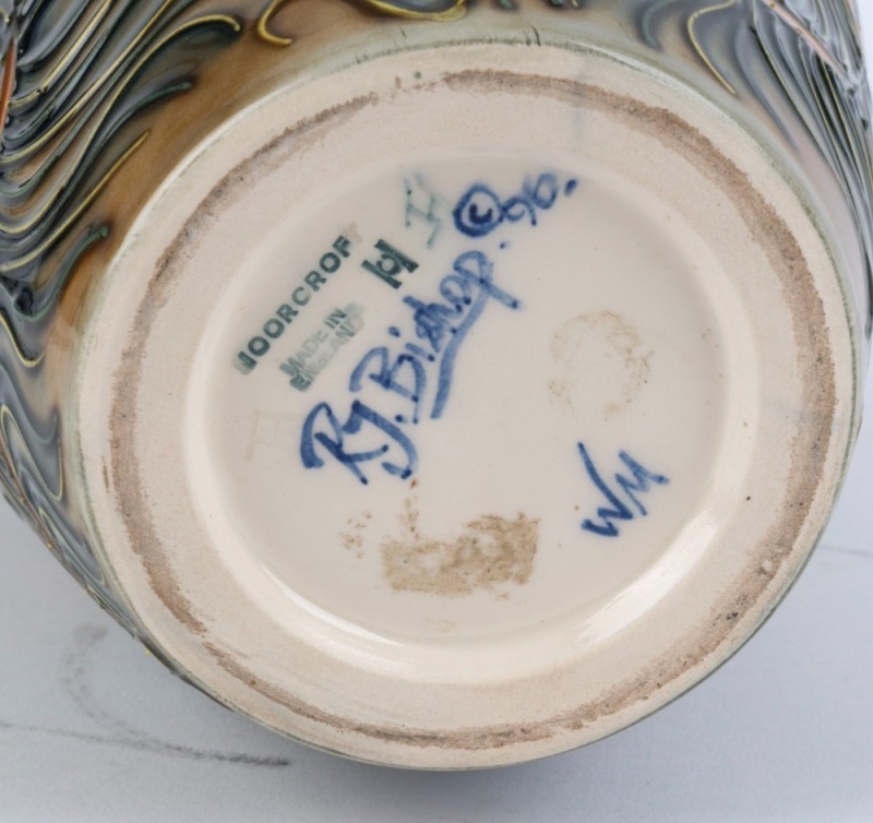 MOORCROFT Peacock feather pottery vase designed by R. circa