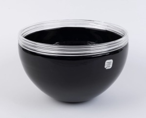 ALFREDO BARBINI black Murano glass ice bowl with applied clear glass rim, incised "Barbini, Murano" with original label "Eseguito a Mano, Vetro Sonoro", 16cm high, 25cm diameter