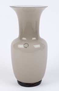 VENINI Murano glass Opalino Rio grey vase by TOMASO BUZZI, signed "Venini '98" with original circular label "Venini, Murano, Made in Italy", 22cm high