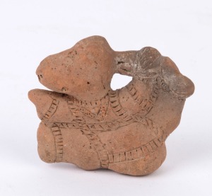 Pre-Columbian zoomorphic pottery figure, ​​​​​​​6.5 x 7.5cm