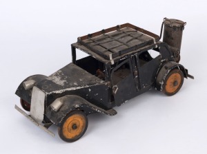 A scratch built "steam driven" Grand Tourer, painted metal and aluminum; incomplete, circa 1935, 39cm long, 17.5 cm wide