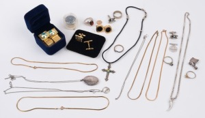 Assortment with 9ct gold band ring, sterling silver rings (2) with either red stone or blue stone insets, sterling silver tiger tooth necklace; also several sets of cufflinks, a locket, chain necklaces (4), and few other oddments.