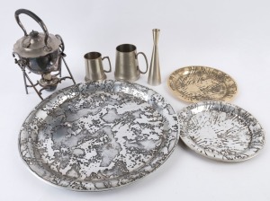 A silver plated spirit kettle, two retro silver plated trays, a pewter vase and two tankards, (6 items), the larger tray 46cm diameter