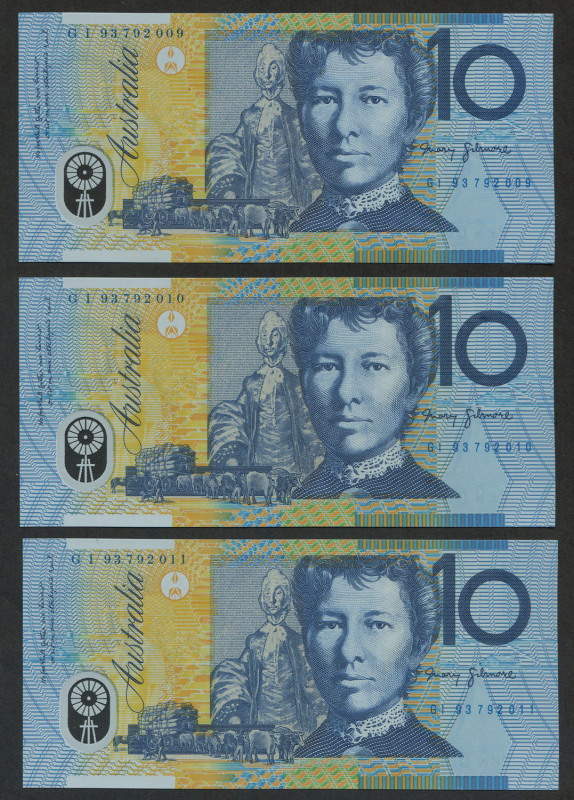 Banknotes - Australia: Decimal Banknotes: 1993 Fraser/Evans $10, 'GI 93792009-011' consecutive run of three notes with "Blue Shading of the Dobell Portrait", Unc. (3)