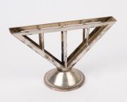 MARIANNE BRANDT "NAPKIN HOLDER" in Austrian 800 silver with gold washed interior, manufactured by the Viennese firm J.C. KLINKOSCH, circa 1930. 13cm high, 21cm wide, 260 grams. - 2