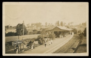 POSTCARDS - AUSTRALIAN STATES - NEW SOUTH WALES: Collection in two volumes with an approximate 60/40 split of earlier and later (post 1960) cards, some effort has been made to sort by town/region with large selection of Sydney cards including Birmingham Smallwares 'Advance Australia' series (5), also 'Ashfield Park and Band Stand', 'Views of Sydney, Balmain' (pub. Kerry), 'Burwood Ladies College, Game of Tennis' (Kerry), 'The Convent, Rose Bay' a