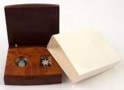 Coins - Australia: Platinum: FIFTY DOLLARS: 2004 $50 proof in jarrah timber presentation box, limited edition #21 of 350 issued; 15.55gr of 9995/10000 platinum. - 3