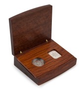 Coins - Australia: Platinum: FIFTY DOLLARS: 2001 $50 proof in jarrah timber presentation box, limited edition #23 of 350 issued; 15.55gr of 9995/10000 platinum.