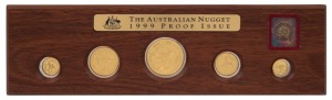 Coins - Australia: Gold: 1999 GOLD NUGGET SERIES: 1 oz ($100), 1/2oz ($50), 1/4 oz ($25), 1/10 oz ($15) and 1/20oz ($5) gold coins displayed in timber presentation case within leather sleeve (Ref. PN99 FS, #14); 1.90oz (59.10gr) of 999/1000 gold. (5 coins)