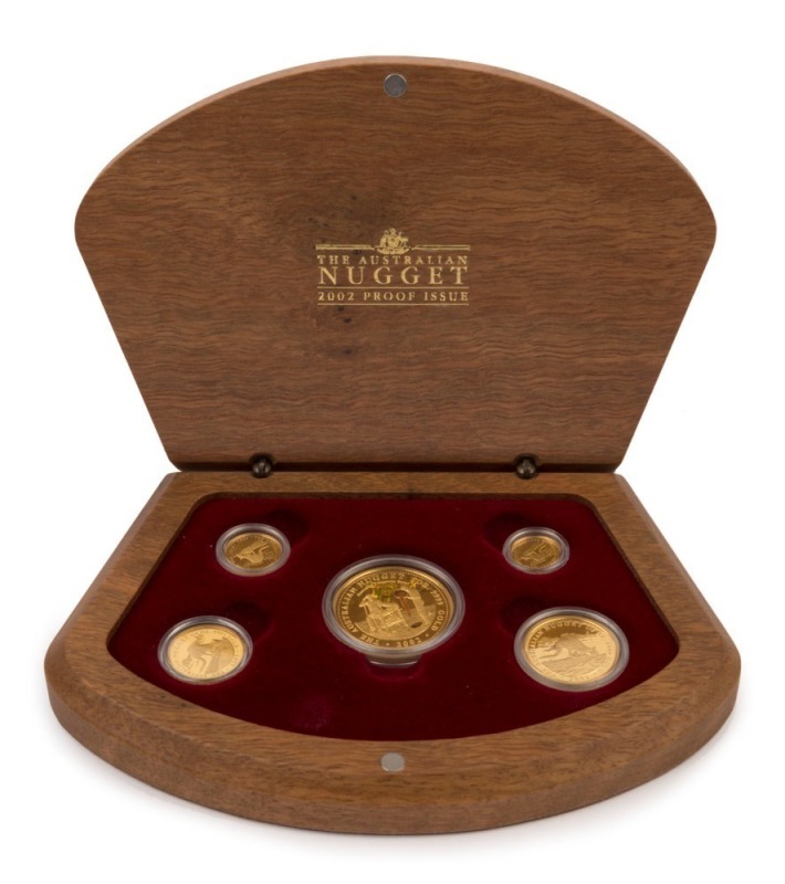 Coins - Australia: Gold: 2002 GOLD NUGGET SERIES: 1 oz ($100), 1/2oz ($50), 1/4 oz ($25), 1/10 oz ($15) and 1/20oz ($5) gold coins displayed in timber presentation case (Set No. #14); 1.90oz (59.10gr) of 999/1000 gold. (5 coins)