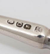 George III sterling silver stilton scoop with ivory handle and engraved armorial crest. Made by W. Folgate & W. Osborne of Norwich, circa 1811, 25cm long - 3