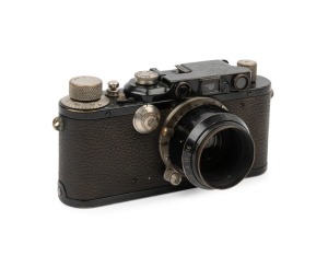 LEITZ: Leica Model III Black D.R.P 2nd Line [#177516], 1935, with Elmar f3.5 50mm lens [#200900]