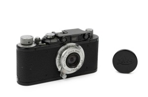 LEITZ: Leica Model II Black Small S/S Dial [#315044], 1939, with Elmar f3.5 50mm lens [#944780] and metal lens cap