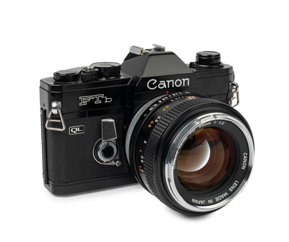 Canon FTb QL SLR camera, 1971 [#237333, black body], with Canon FD