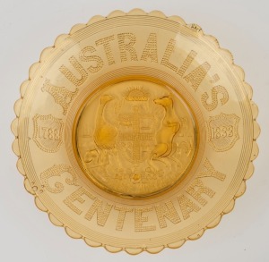 "ADVANCE AUSTRALIA 1788-1888 Australia's Centenary" amber glass souvenir bowl with coat of arms, 7cm high, 23cm wide