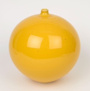 ARNAUD BARRAUD yellow pottery vase, impressed monogram "A.B.", 23cm high